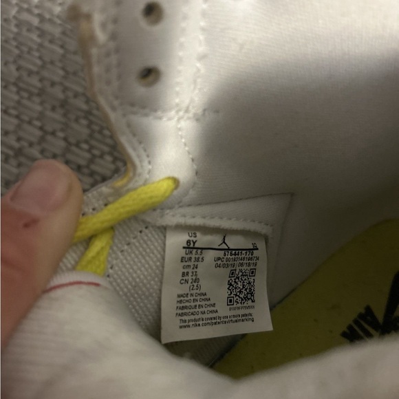 Retro Jordan 1 - Picture 10 of 11